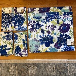 FIESTA placemats and napkins